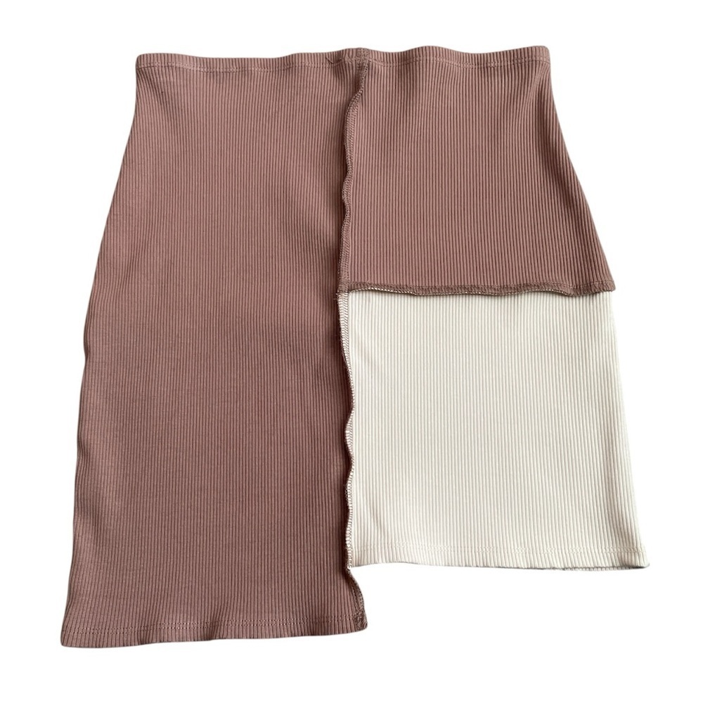 NWOT Womens Naked Wardrobe asymmetrical ribbed mini skirt. Size 1. - Picture 2 of 4